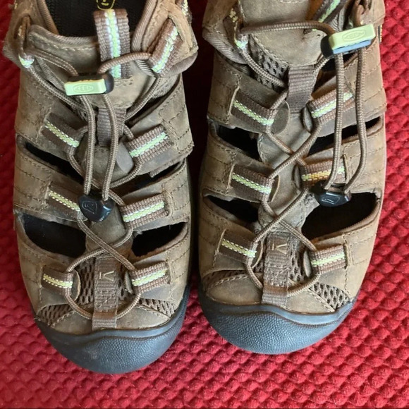 KEEN ARROYO II Sz 9.5 Waterproof Hiking Shoes Elastic Pulls Comfort Inso… - Picture 3 of 11